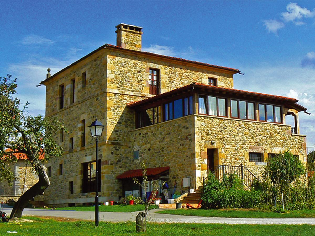 Posada Ribera Del Pas Iruz ภายนอก รูปภาพ