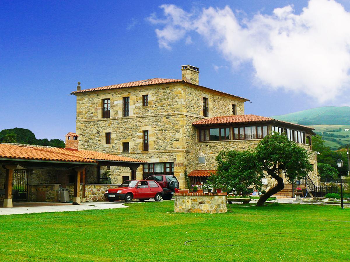 Posada Ribera Del Pas Iruz ภายนอก รูปภาพ
