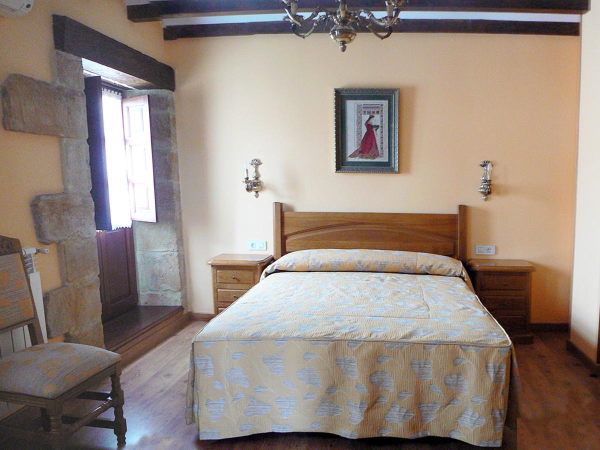 Posada Ribera Del Pas Iruz ห้อง รูปภาพ