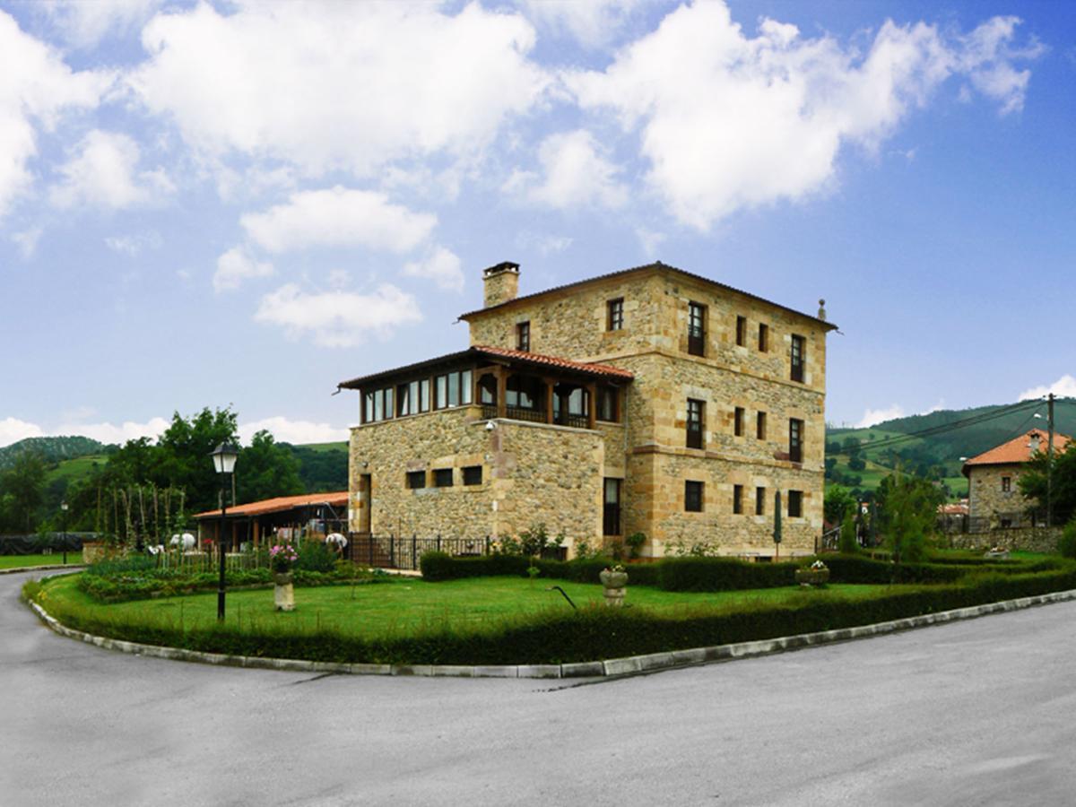 Posada Ribera Del Pas Iruz ภายนอก รูปภาพ